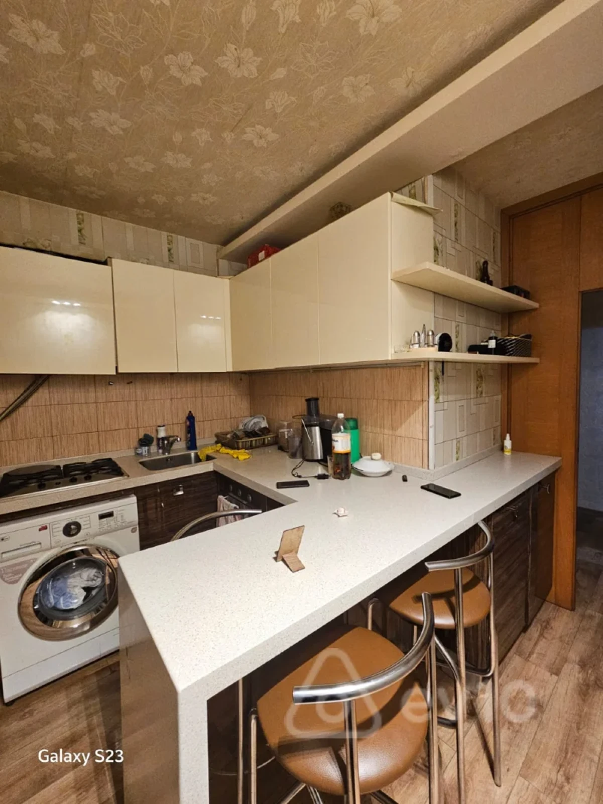 Kirayə verilir 3 otaqlı köhnə tikili 80 m²