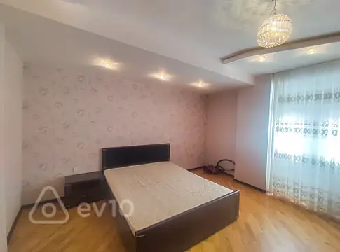 Kirayə verilir 3 otaqlı yeni tikili 100 m²