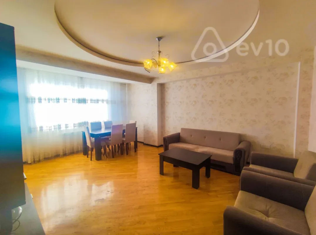 Kirayə verilir 3 otaqlı yeni tikili 100 m²