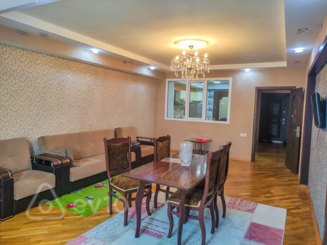 Kirayə verilir 2 otaqlı yeni tikili 90 m²