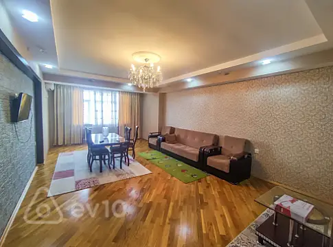 Kirayə verilir 2 otaqlı yeni tikili 90 m²