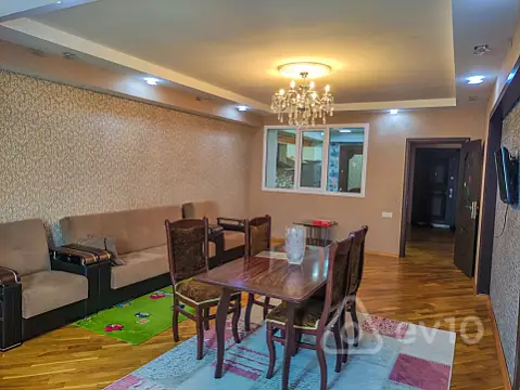Kirayə verilir 2 otaqlı yeni tikili 90 m²