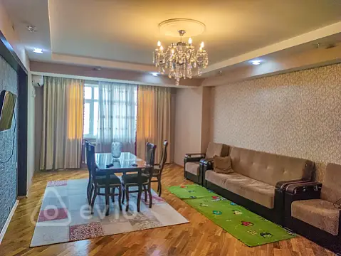 Kirayə verilir 2 otaqlı yeni tikili 90 m²