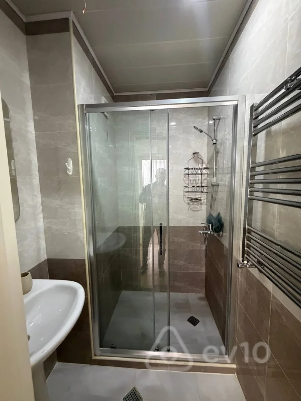 Kirayə verilir 3 otaqlı yeni tikili 90 m²