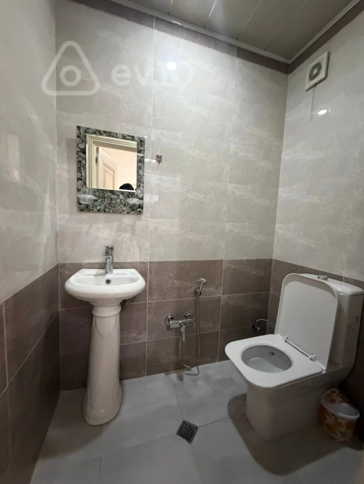 Kirayə verilir 3 otaqlı yeni tikili 90 m²