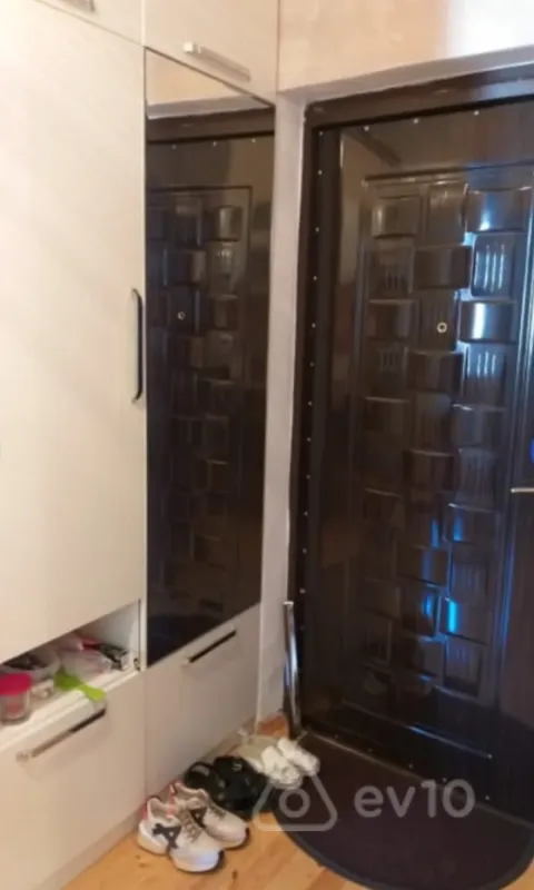 Kirayə verilir 2 otaqlı yeni tikili 50 m²