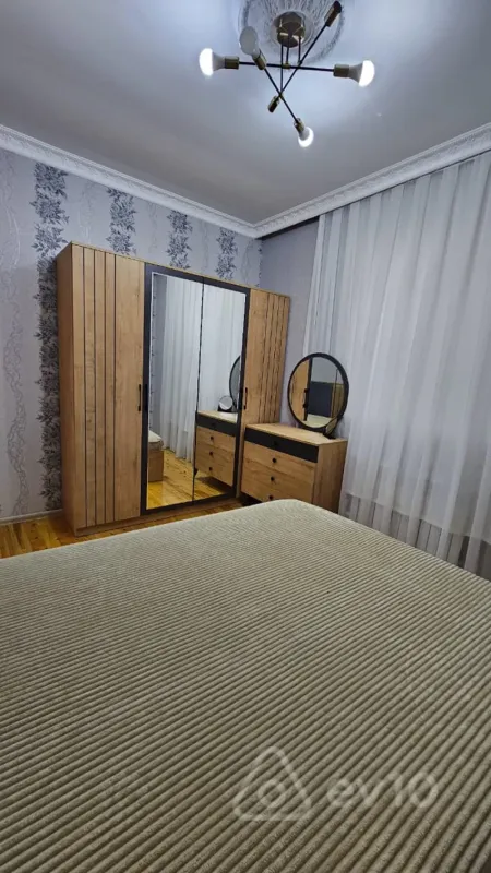 Kirayə verilir 2 otaqlı həyət evi 58 m²