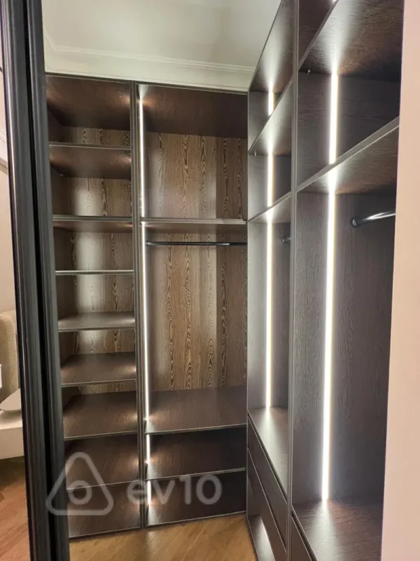 Kirayə verilir 2 otaqlı yeni tikili 80 m²