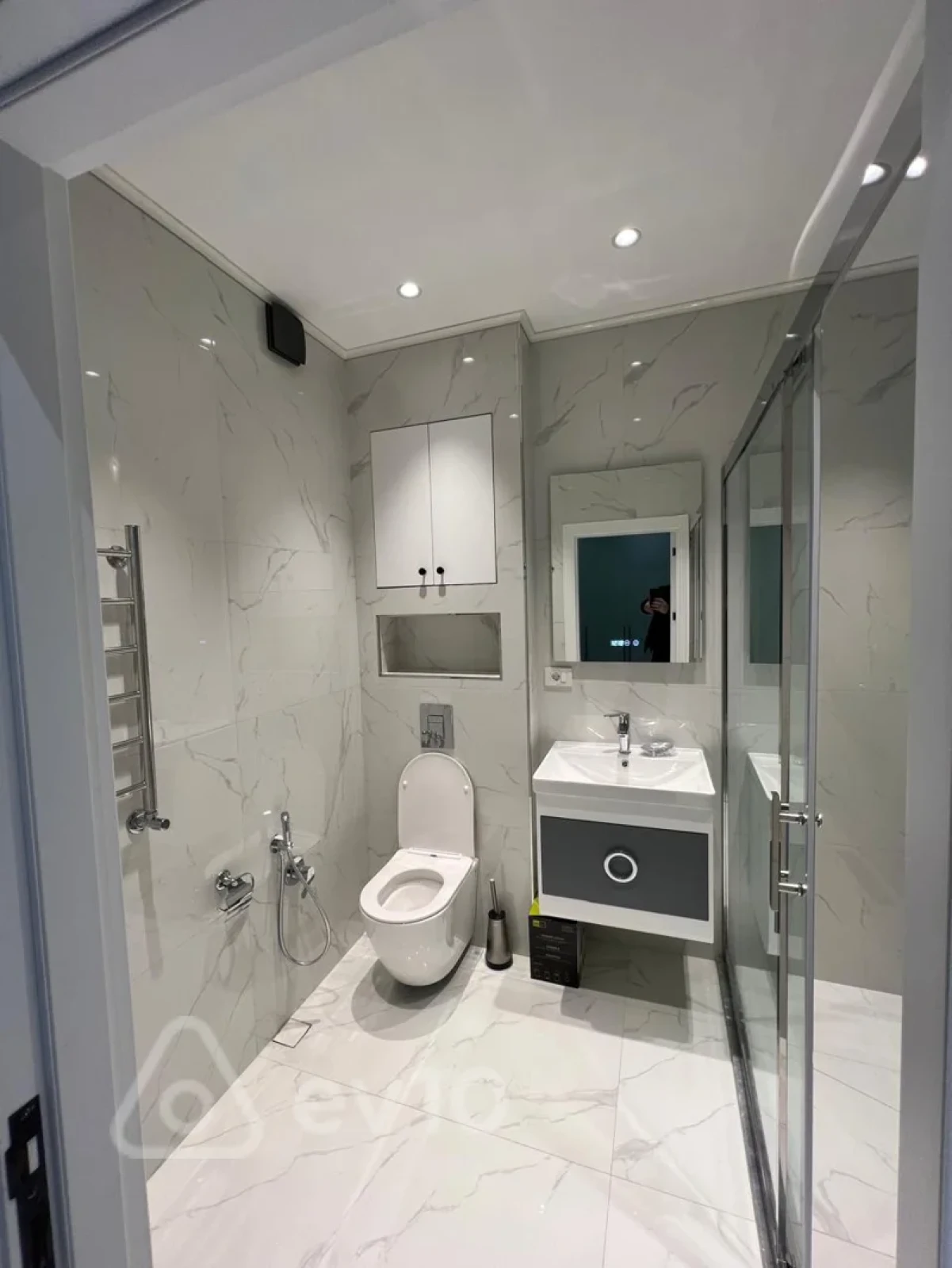 Kirayə verilir 2 otaqlı yeni tikili 80 m²