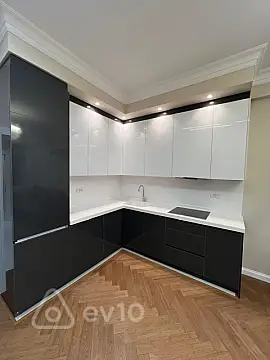 Kirayə verilir 2 otaqlı yeni tikili 80 m²