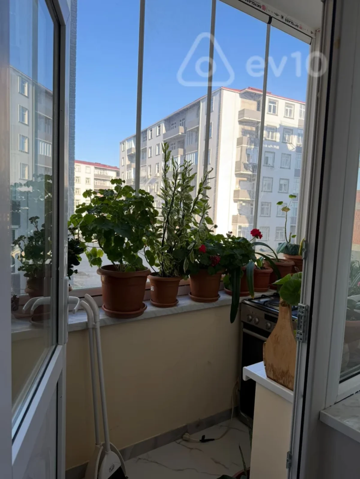 Satılır 2 otaqlı yeni tikili 72 m²