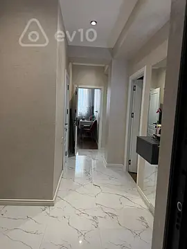 Satılır 2 otaqlı yeni tikili 72 m²