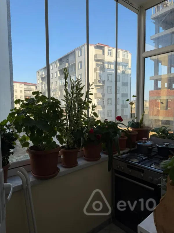 Satılır 2 otaqlı yeni tikili 72 m²