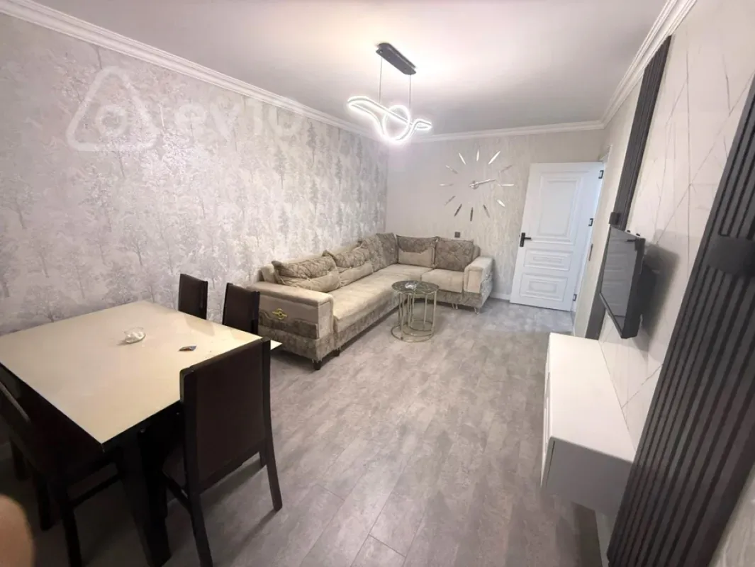 Kirayə verilir 3 otaqlı köhnə tikili 75 m²