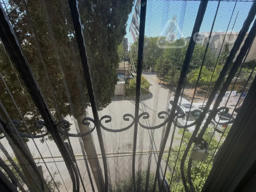 Kirayə verilir 3 otaqlı köhnə tikili 75 m²