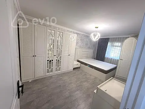 Kirayə verilir 3 otaqlı köhnə tikili 75 m²