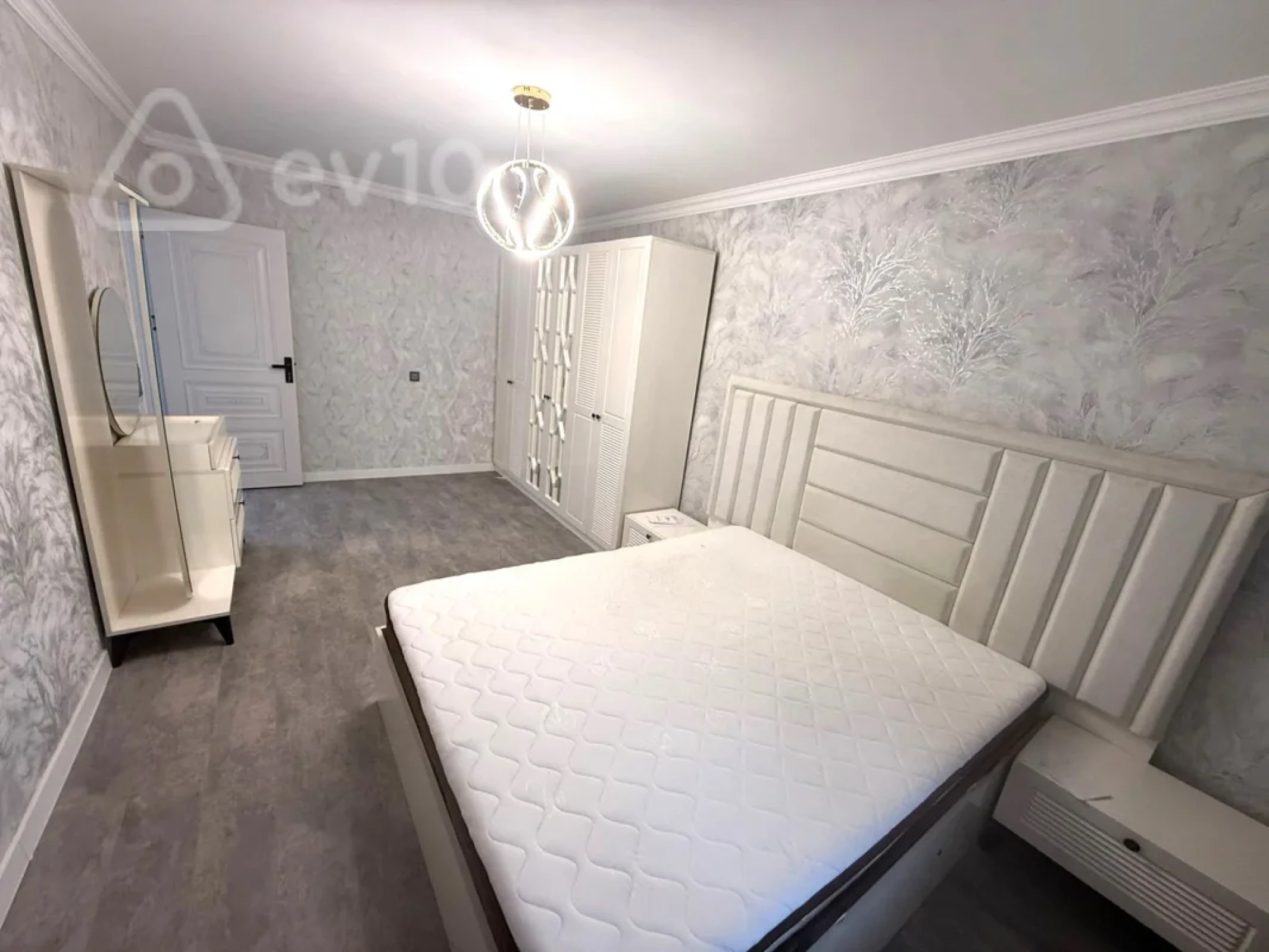 Kirayə verilir 3 otaqlı köhnə tikili 75 m²