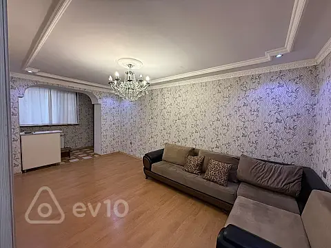 Kirayə verilir 2 otaqlı köhnə tikili 55 m²