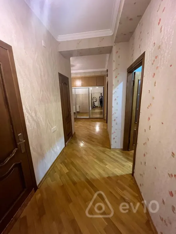 Satılır 2 otaqlı yeni tikili 90 m²