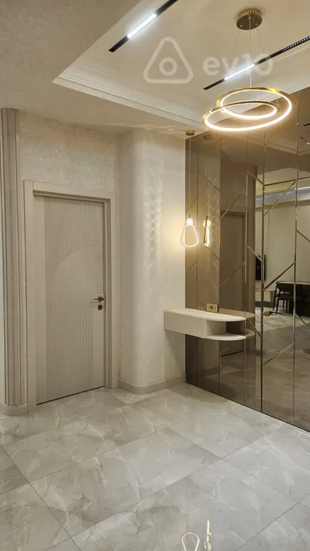 Kirayə verilir 3 otaqlı yeni tikili 110 m²