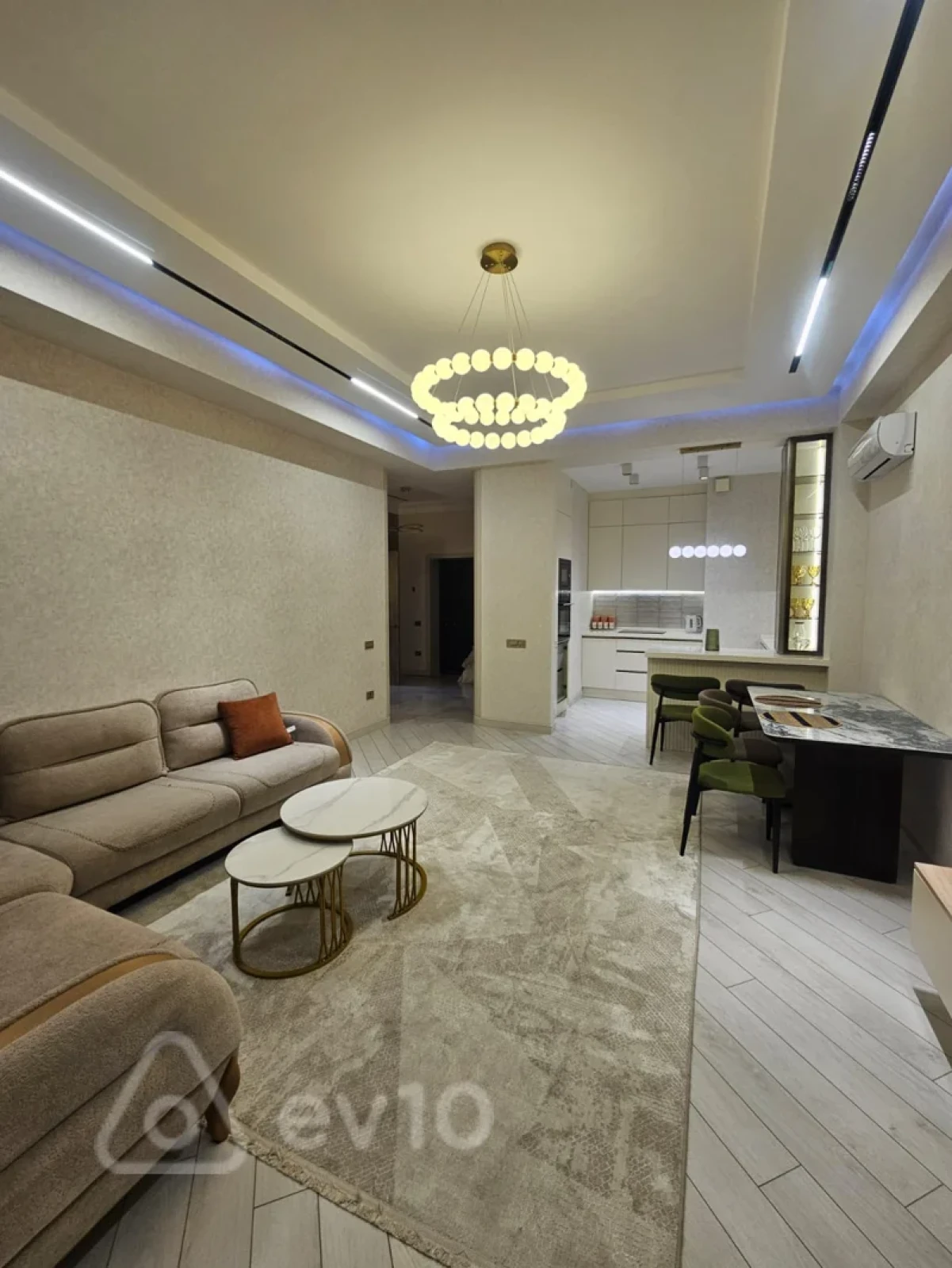 Kirayə verilir 3 otaqlı yeni tikili 110 m²