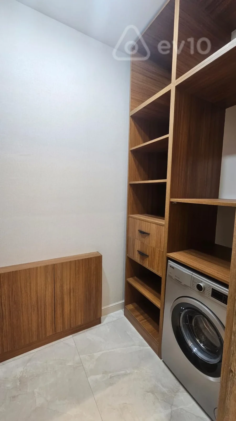 Kirayə verilir 3 otaqlı yeni tikili 110 m²