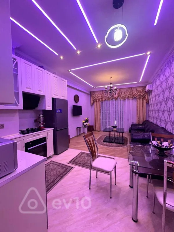 Satılır 2 otaqlı yeni tikili 60 m²