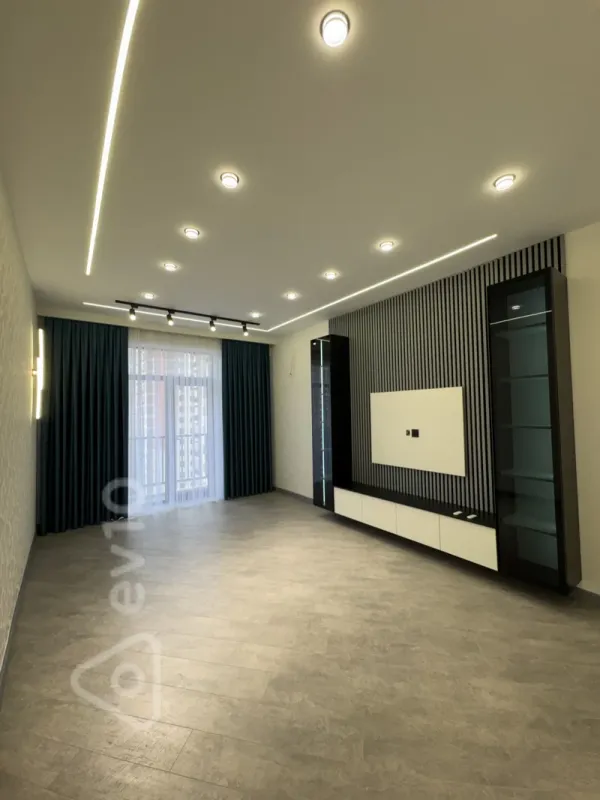 Satılır 2 otaqlı yeni tikili 68 m²