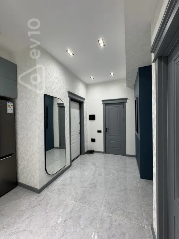 Satılır 2 otaqlı yeni tikili 68 m²