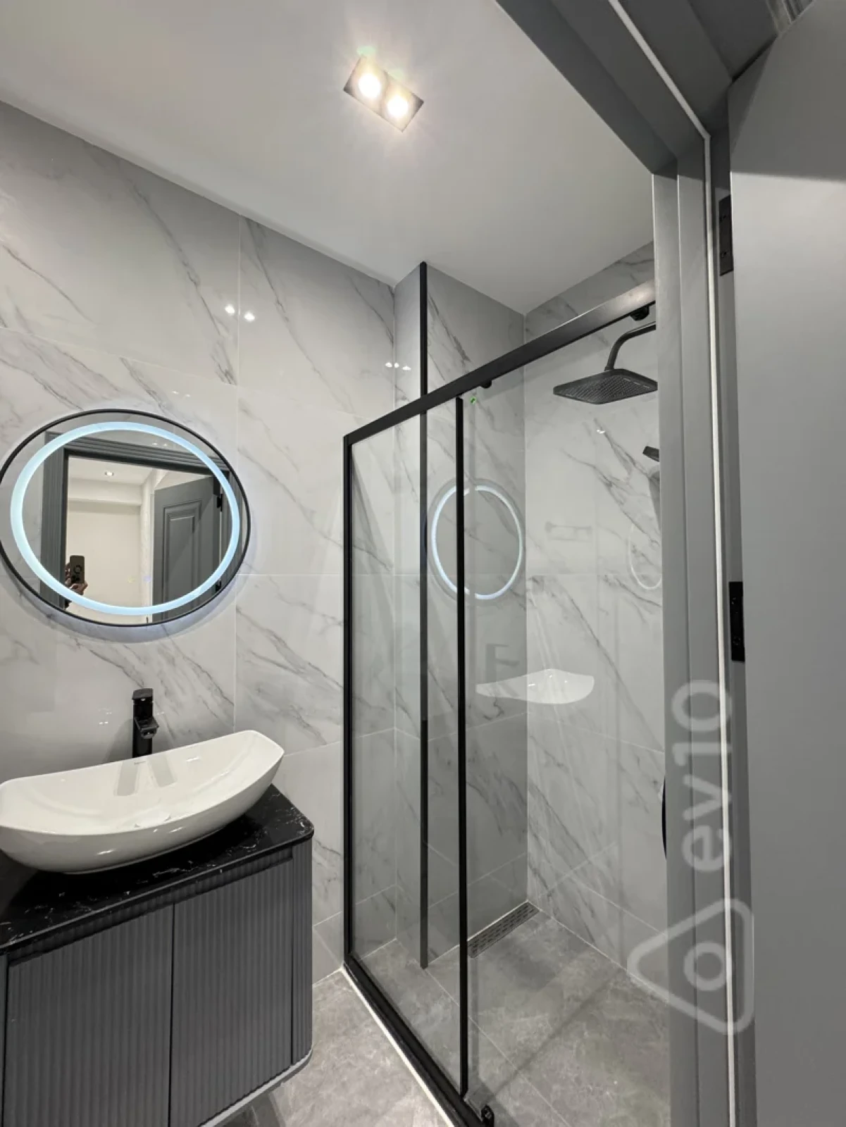 Satılır 2 otaqlı yeni tikili 68 m²