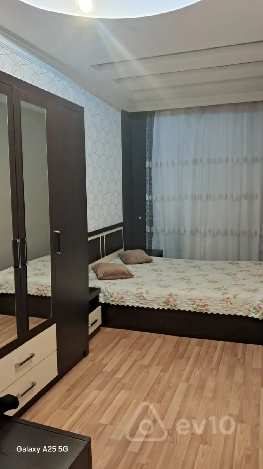 Kirayə verilir 2 otaqlı köhnə tikili 55 m²