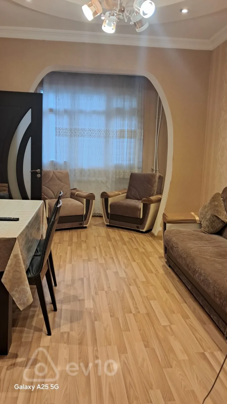 Kirayə verilir 2 otaqlı köhnə tikili 55 m²