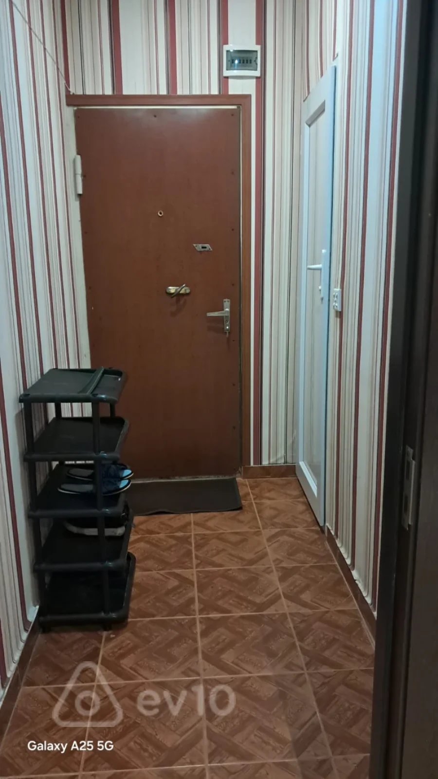 Kirayə verilir 2 otaqlı köhnə tikili 55 m²