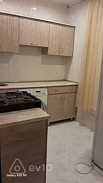 Kirayə verilir 2 otaqlı köhnə tikili 55 m²