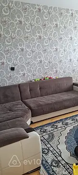 Kirayə verilir 2 otaqlı köhnə tikili 55 m²