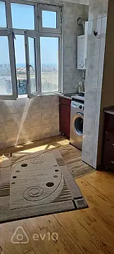 Kirayə verilir 2 otaqlı köhnə tikili 55 m²