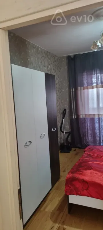 Kirayə verilir 2 otaqlı köhnə tikili 55 m²