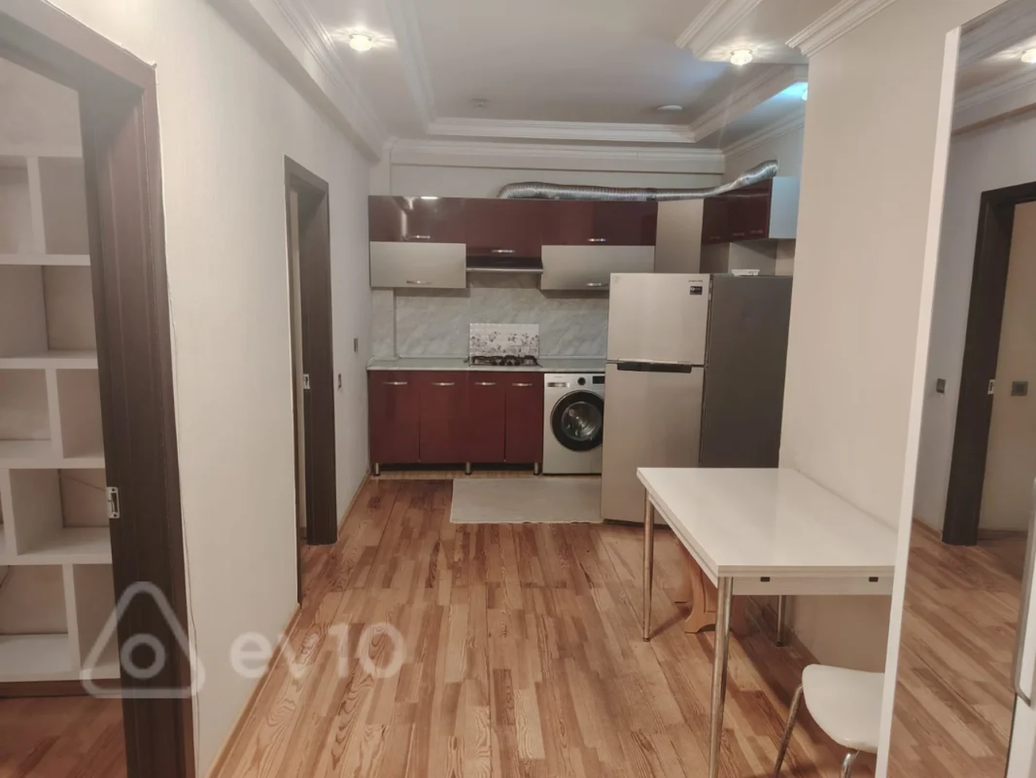 Kirayə verilir 3 otaqlı yeni tikili 105 m²