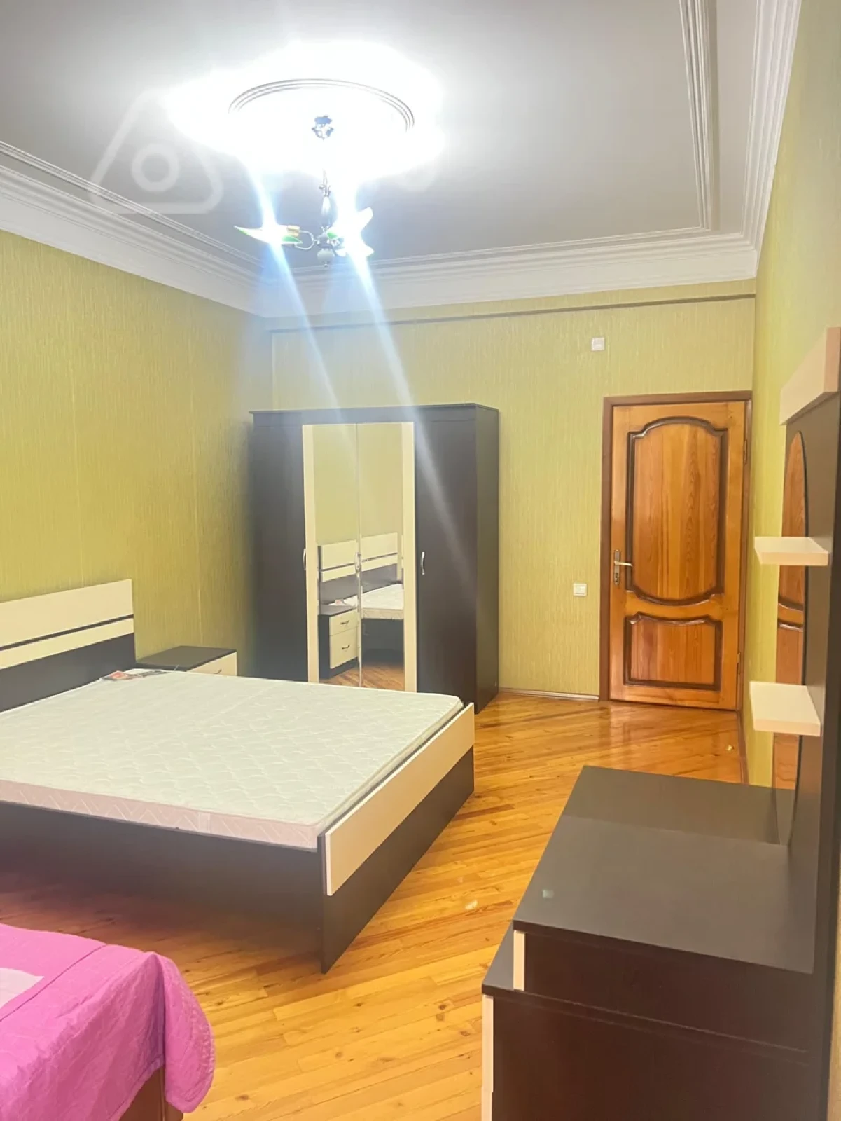 Kirayə verilir 2 otaqlı yeni tikili 90 m²