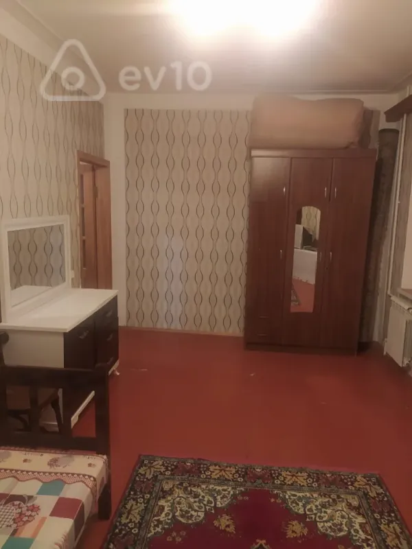 Kirayə verilir 1 otaqlı köhnə tikili 36 m²