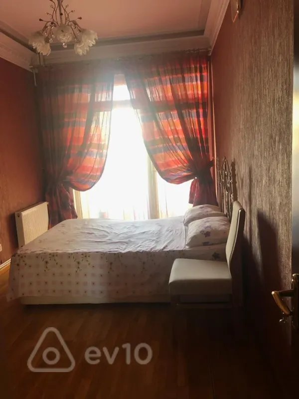 Kirayə verilir 2 otaqlı yeni tikili 60 m²