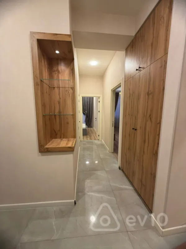 Satılır 2 otaqlı yeni tikili 70 m²