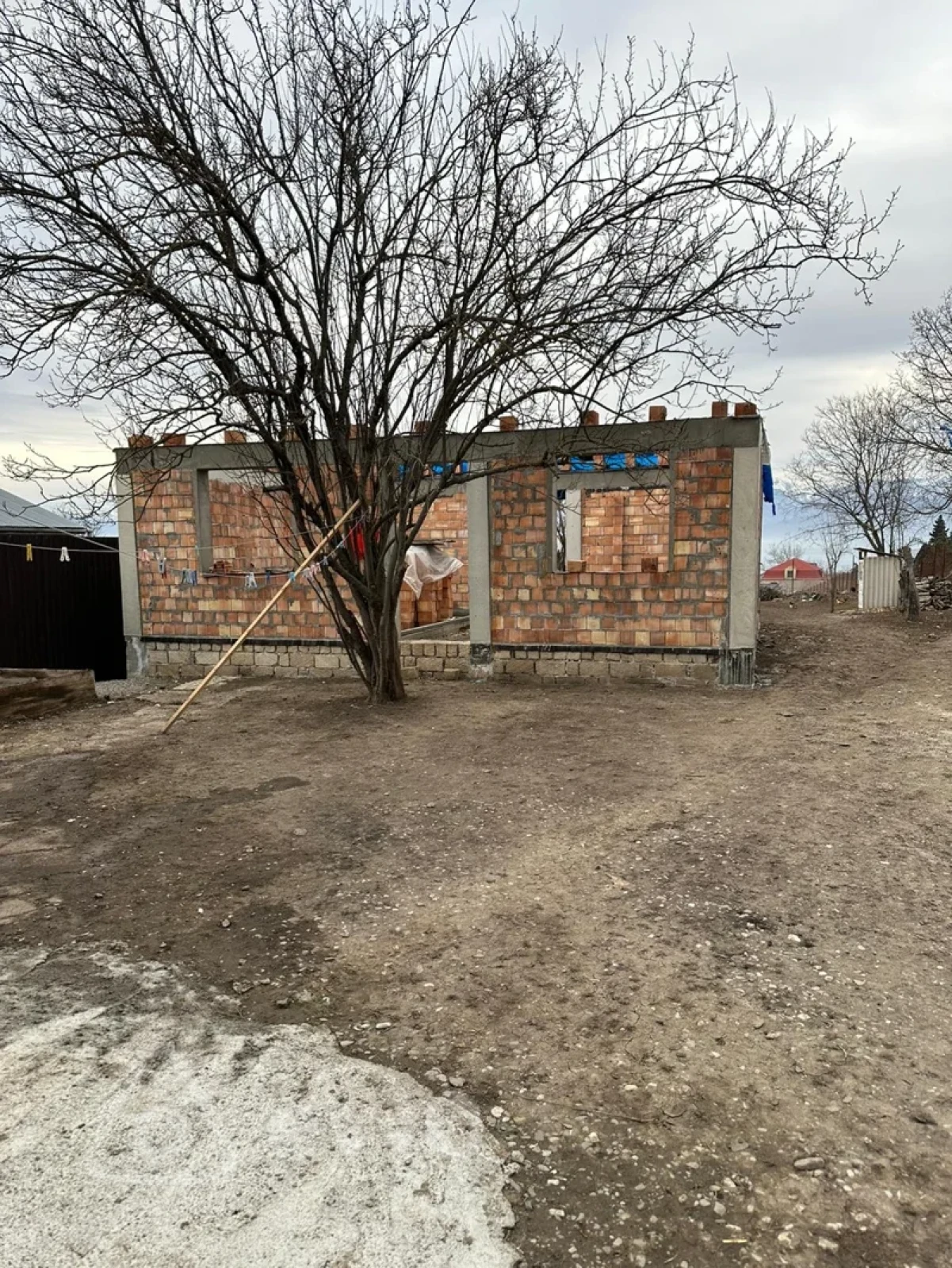 Satılır 1 otaqlı həyət evi 2200 m²