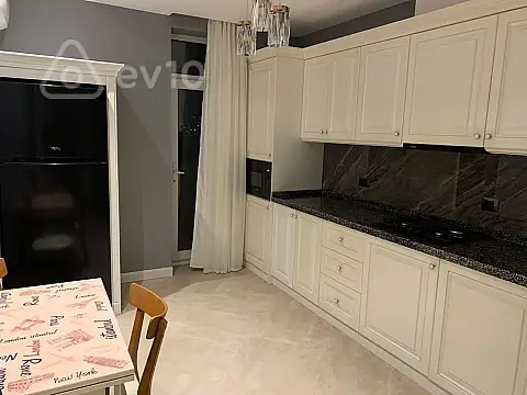 Kirayə verilir 2 otaqlı yeni tikili 100 m²