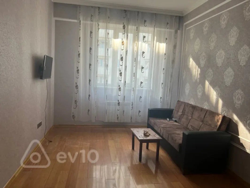 Kirayə verilir 1 otaqlı yeni tikili 40 m²