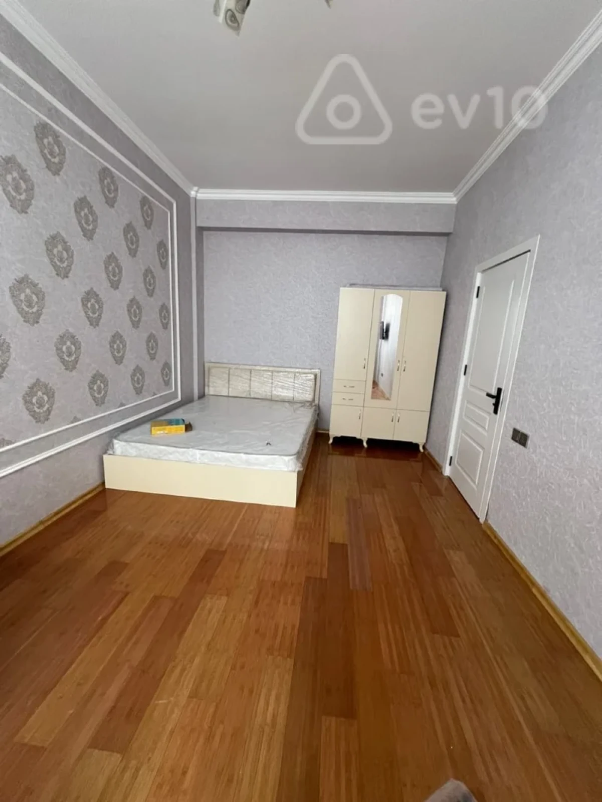 Kirayə verilir 1 otaqlı yeni tikili 40 m²