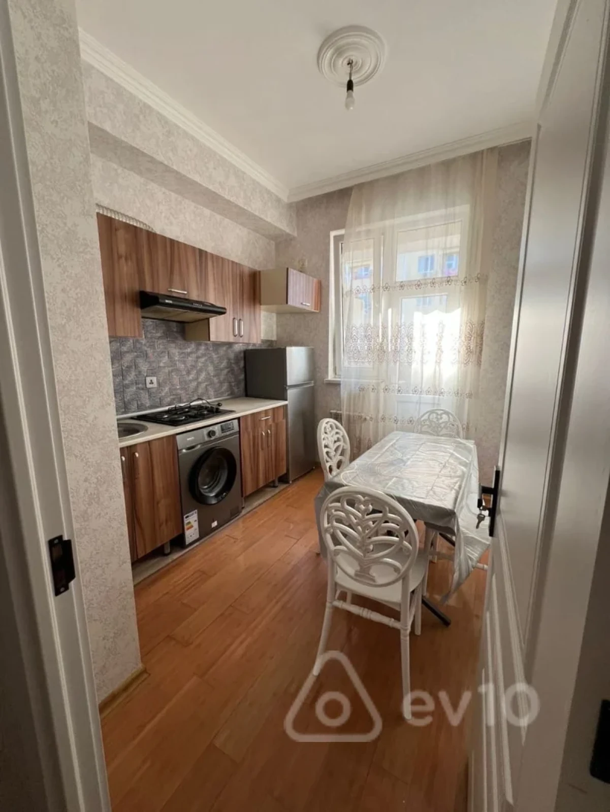 Kirayə verilir 1 otaqlı yeni tikili 40 m²