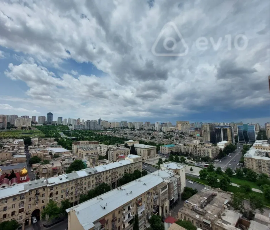 Kirayə verilir 3 otaqlı yeni tikili 145 m²