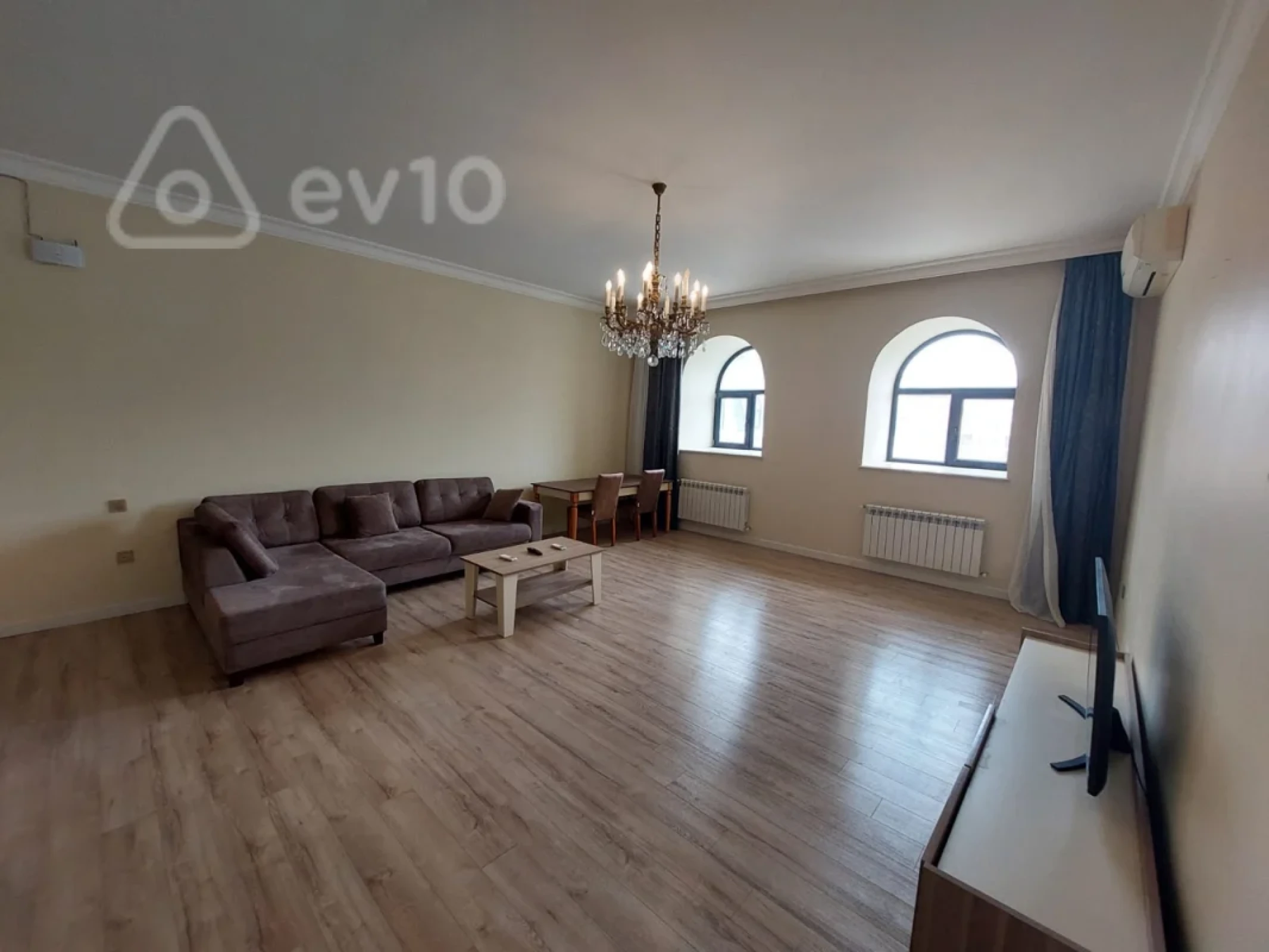 Kirayə verilir 3 otaqlı yeni tikili 145 m²