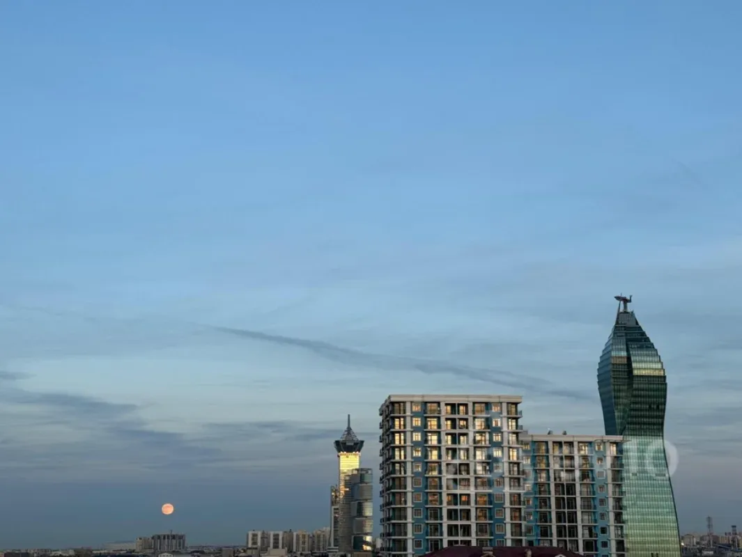 Kirayə verilir 2 otaqlı yeni tikili 59 m²